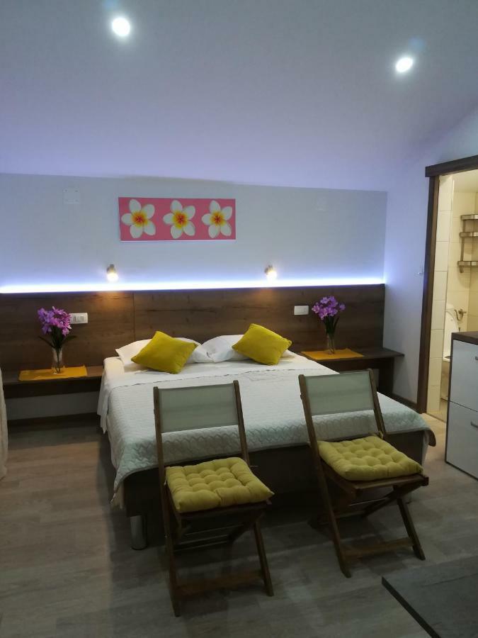 Guesthouse Villa Marija Крес Екстериор снимка