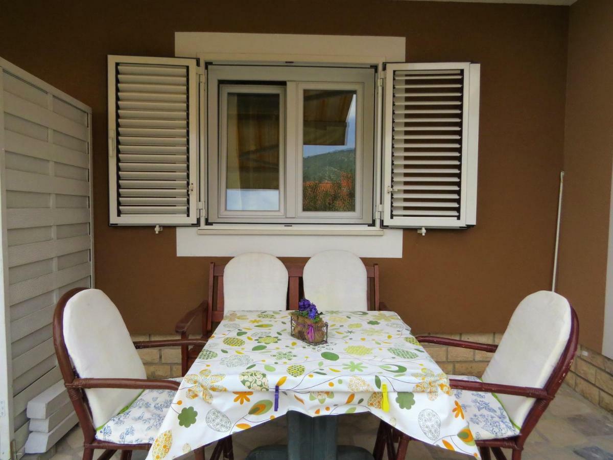 Guesthouse Villa Marija Крес Екстериор снимка